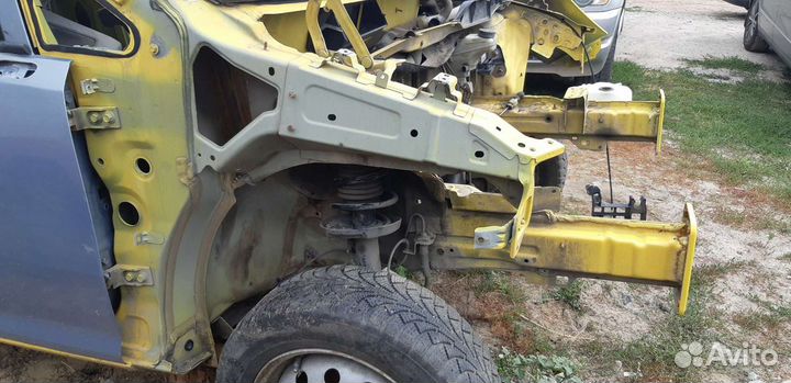 Четверть передняя Опель Корса д