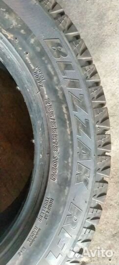 Bridgestone Blizzak RFT 255/55 R18