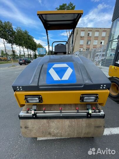 Дорожный каток XCMG XMR403VT, 2022
