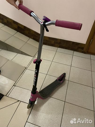 Самокат детский globber. Светящиеся колеса