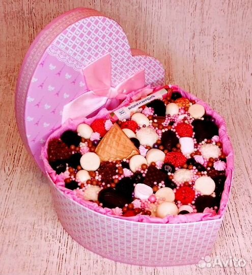 Сладкий подарок девушке. Подарок на день рождения