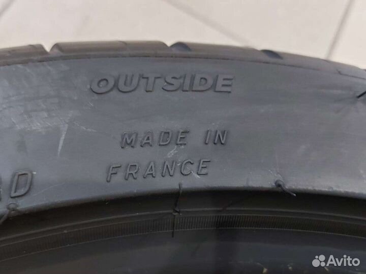 Michelin Pilot Sport 4 S 275/35 R19 100Y