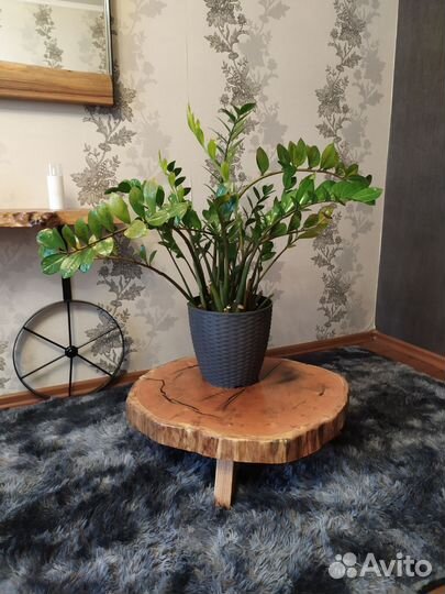 Подставка для цветов и предметов интерьера