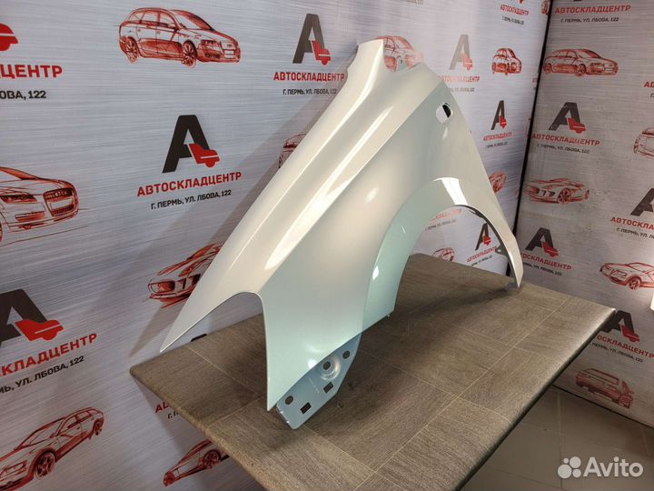 Крыло переднее левое Volkswagen Polo седан