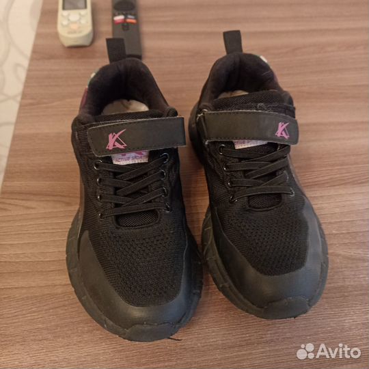 Кроссовки на девочку