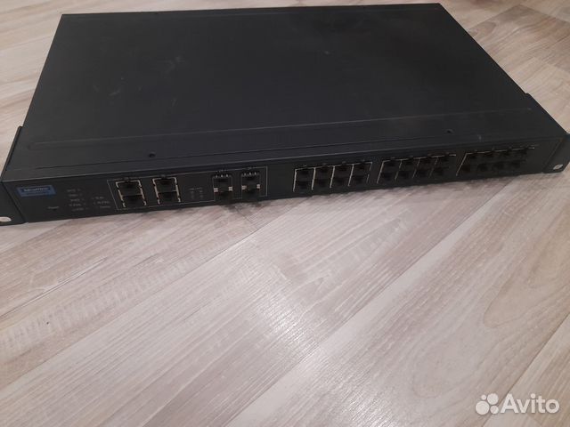Коммутатор EKI-7428G-4CPI-AE