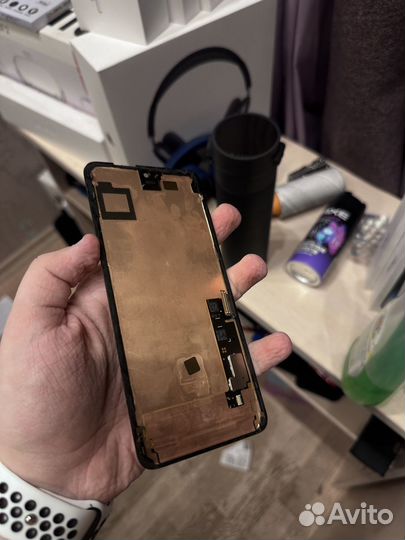 Экран google pixel 8 pro есть микрополоса
