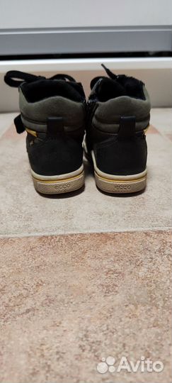 Демисезонные ботинки для мальчика 28 размер Ecco