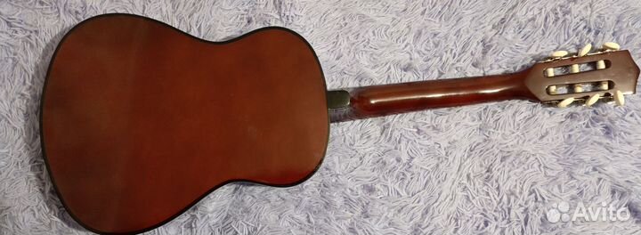 Акустическая гитара