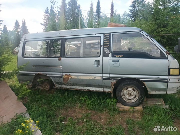 Двери на Hyundai grace, 1990