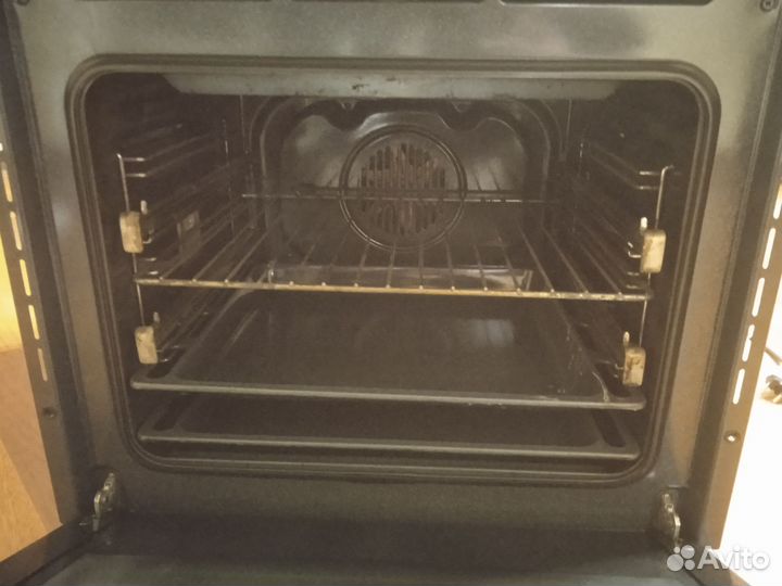 Духовой шкаф Pyramida