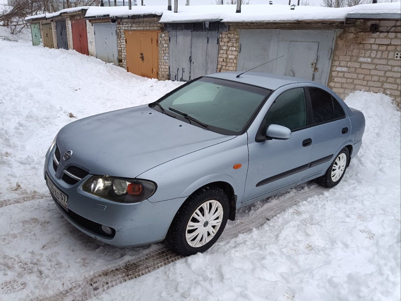 Nissan Almera: фото владельца