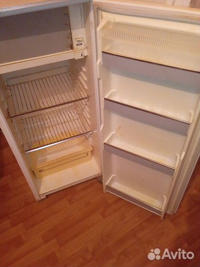 Продам холодильник рабочий бу