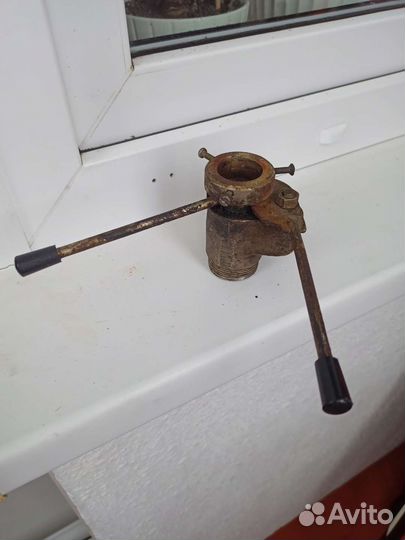 Газовый редуктор к Горьковской газовой колонке