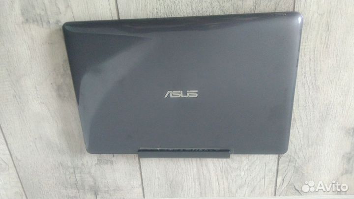 Asus T100TA Планшет-трансформер