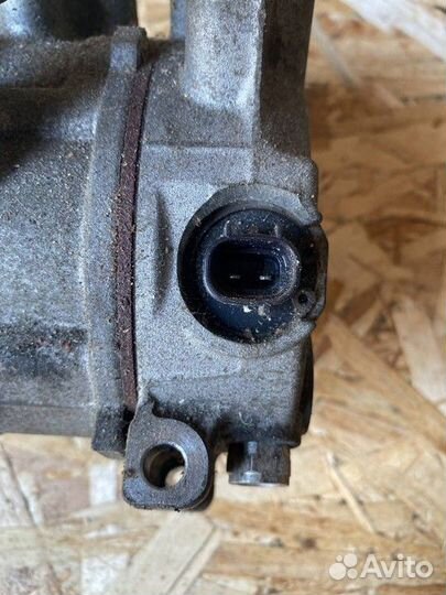 Компрессор кондиционера Toyota Estima