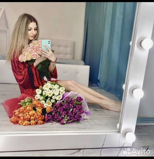 Гримерное зеркало с подсветкой