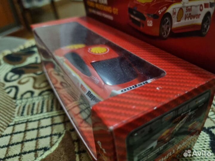 Машинка модель Mustang GT