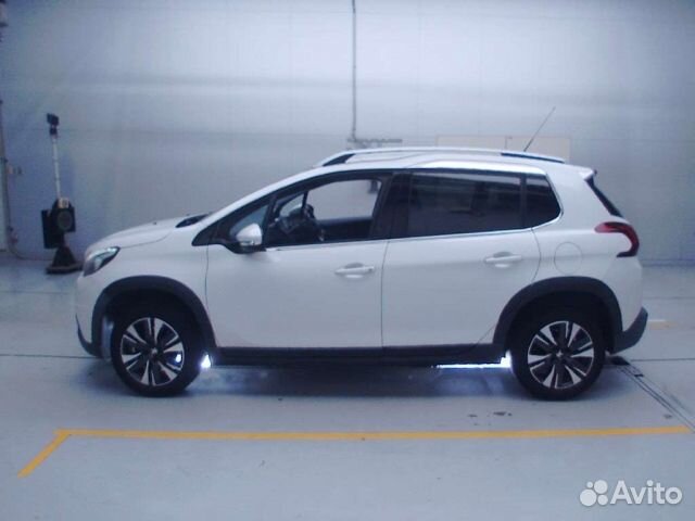 Peugeot 2008 1.2 AT, 2017, 67 000 км