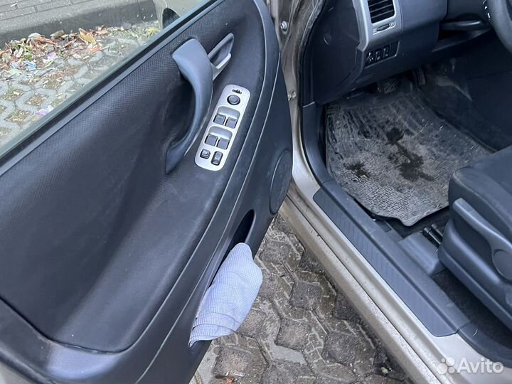 Suzuki Liana 1.6 AT, 2006, 175 000 км