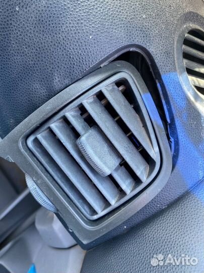 Правый дефлектор Kia Picanto 1