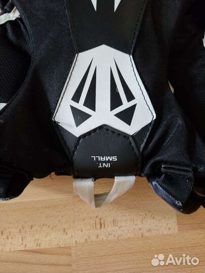 Вратарский нагрудник Bauer