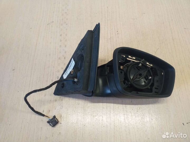 Зеркало правое Skoda Rapid 2018 год