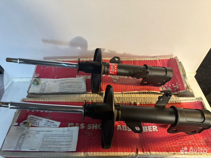 Амортизатор передний левый правый кт Corolla 120