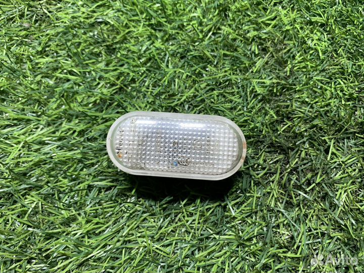 Повторитель поворота в крыло Nissan Qashqai