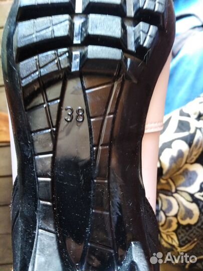 Лыжные ботинки