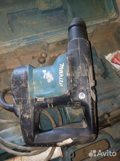 Перфоратор makita hr3200c