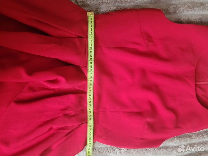 Красное платье