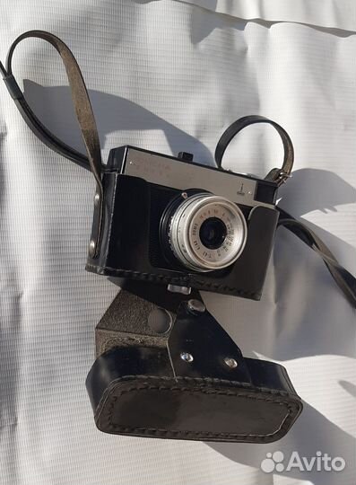 Фотоаппараты ретро Зоркий 6 и Смена 8М