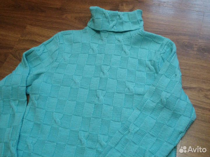 Вязаный свитер ручная работа