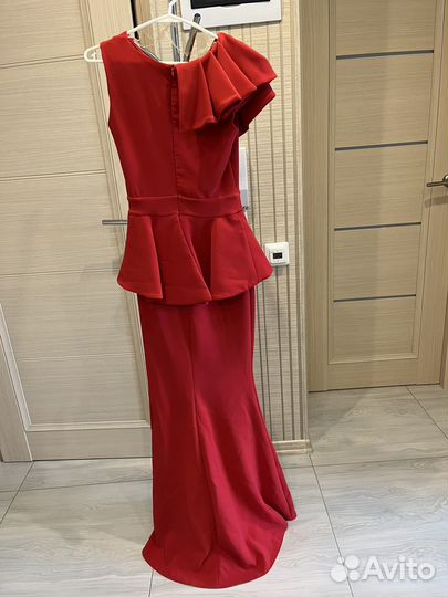 Вечернее платье в пол 42