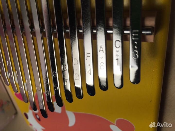 Калимба новая 17 язычков с собачкой