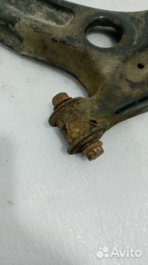 Рычаг передний левый Шкода