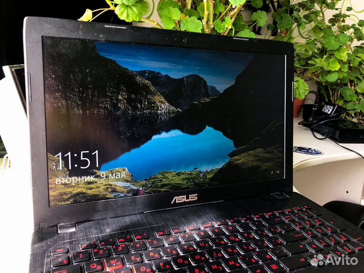 Игровой Asus FX 553V gtx1050 4gb i5 7g ssd