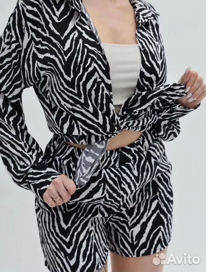 Костюм женский зебра