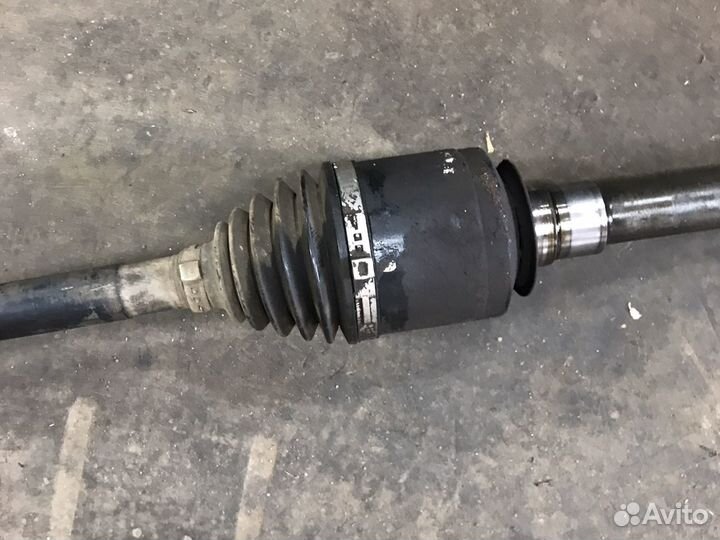 Привод передний правый Мерседес мл гл 164