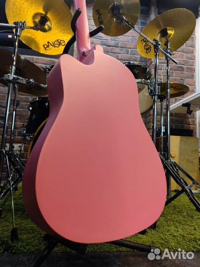 Акустическая гитара для начинающих (комплект)