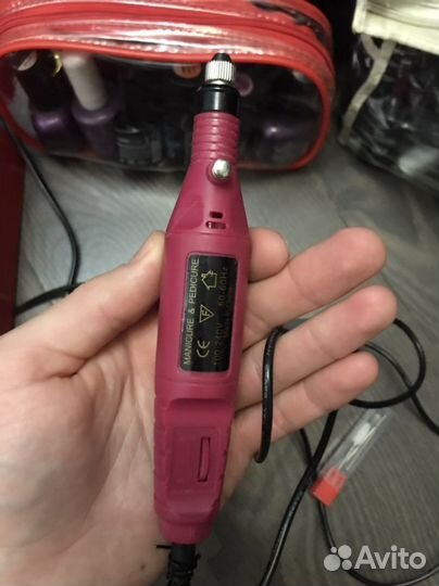 Набор доя ногтей : лампа напильник лаки