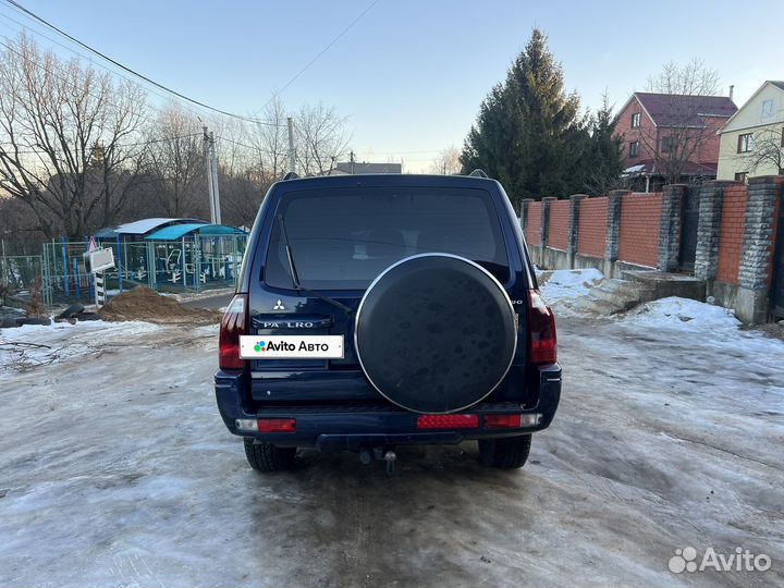 Mitsubishi Pajero 3.2 AT, 2004, 289 000 км