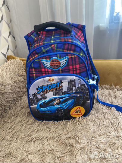 Рюкзак школьный