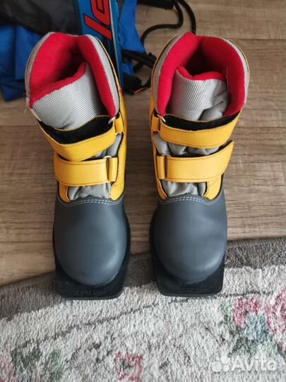 Лыжи 160см с ботинками 36р