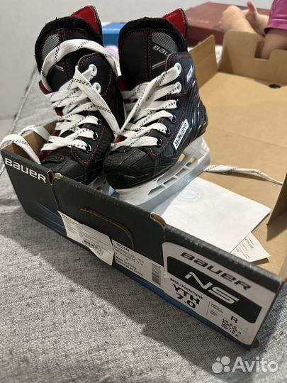 Хоккейные коньки bauer
