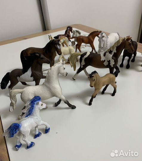 Фигурки лошадей schleich