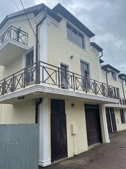 Таунхаус 180 м² на участке 1,5 сот.