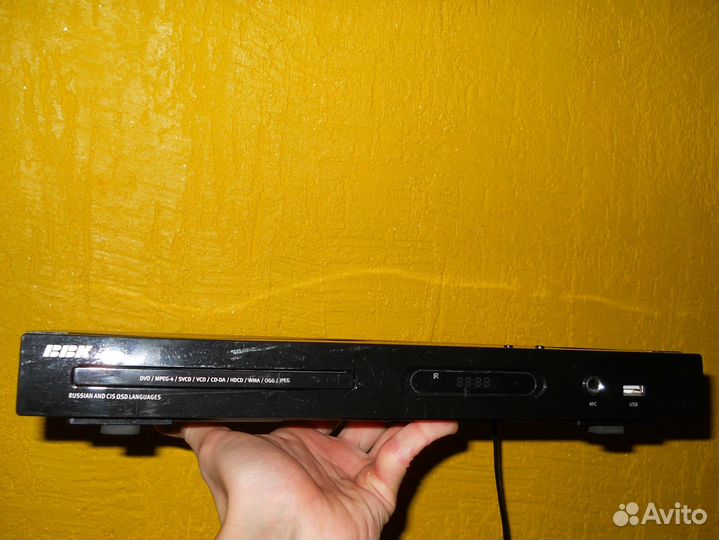 Видеоплеер BBK DV418SI