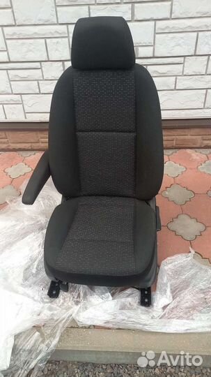 Мерседес спринтер 907 сиденье